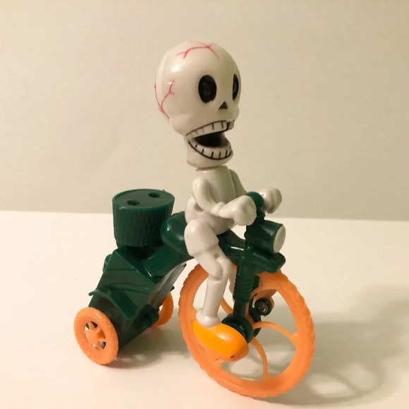 Halloween Plastic Skeleton Riding Bicycle Bike Lollipop Candy Holder Wind Up Toy - Picture 10 of 10
